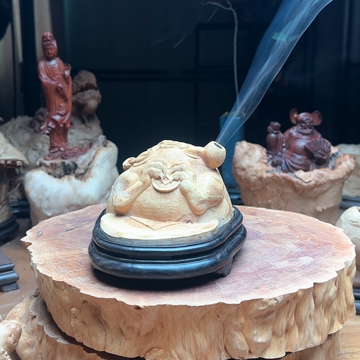 荔枝木爱****.纯手工雕刻金蟾