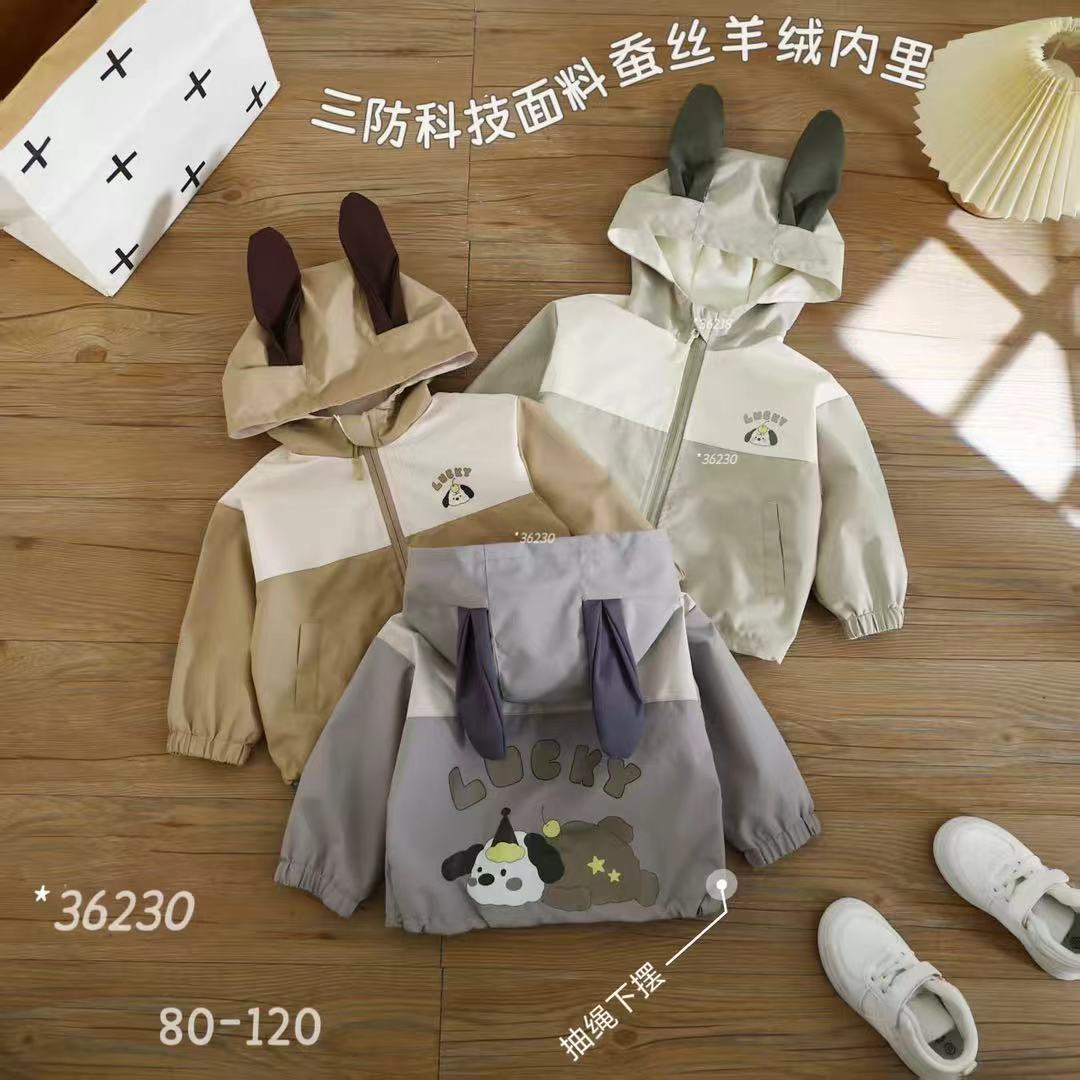 沐阳小鹿冲锋衣，三防科技面料、蚕丝羊绒内里