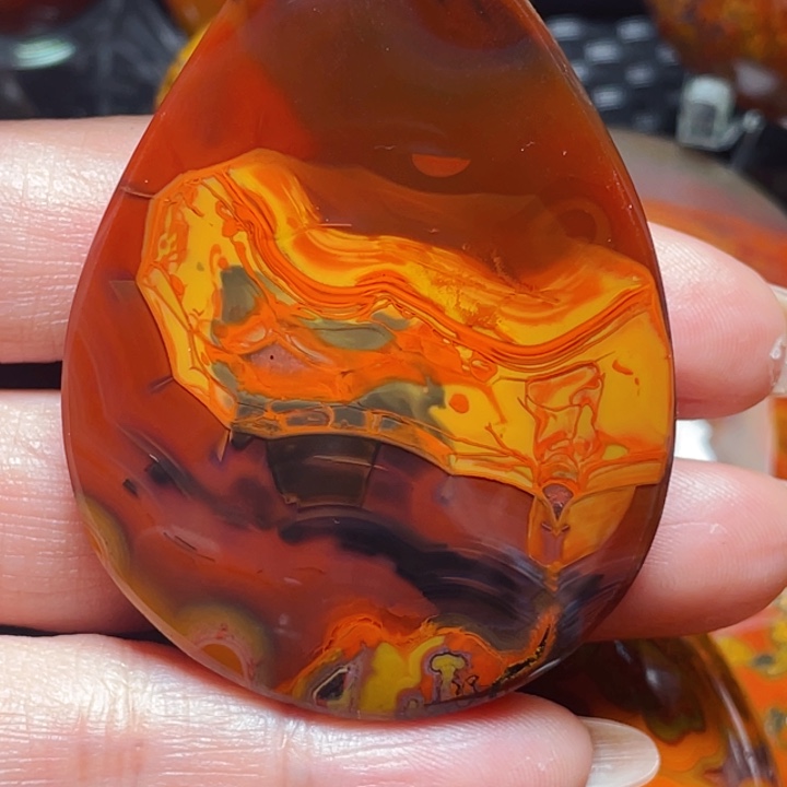 玛瑙/玉髓战国红玛瑙挂件未镶嵌