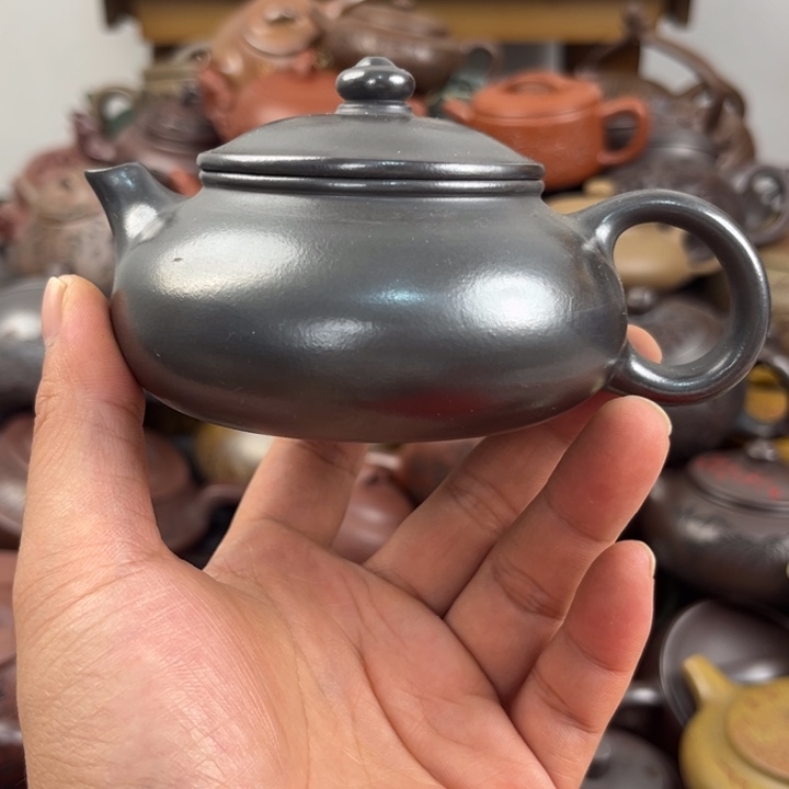 茶壶紫砂壶身划痕