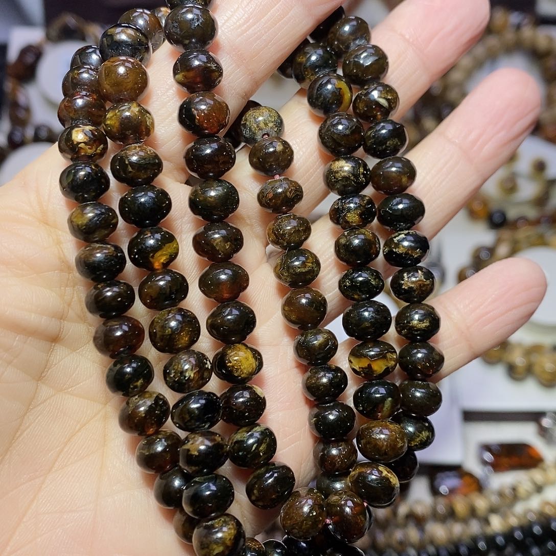 琥珀未镶嵌裸石黑金8m