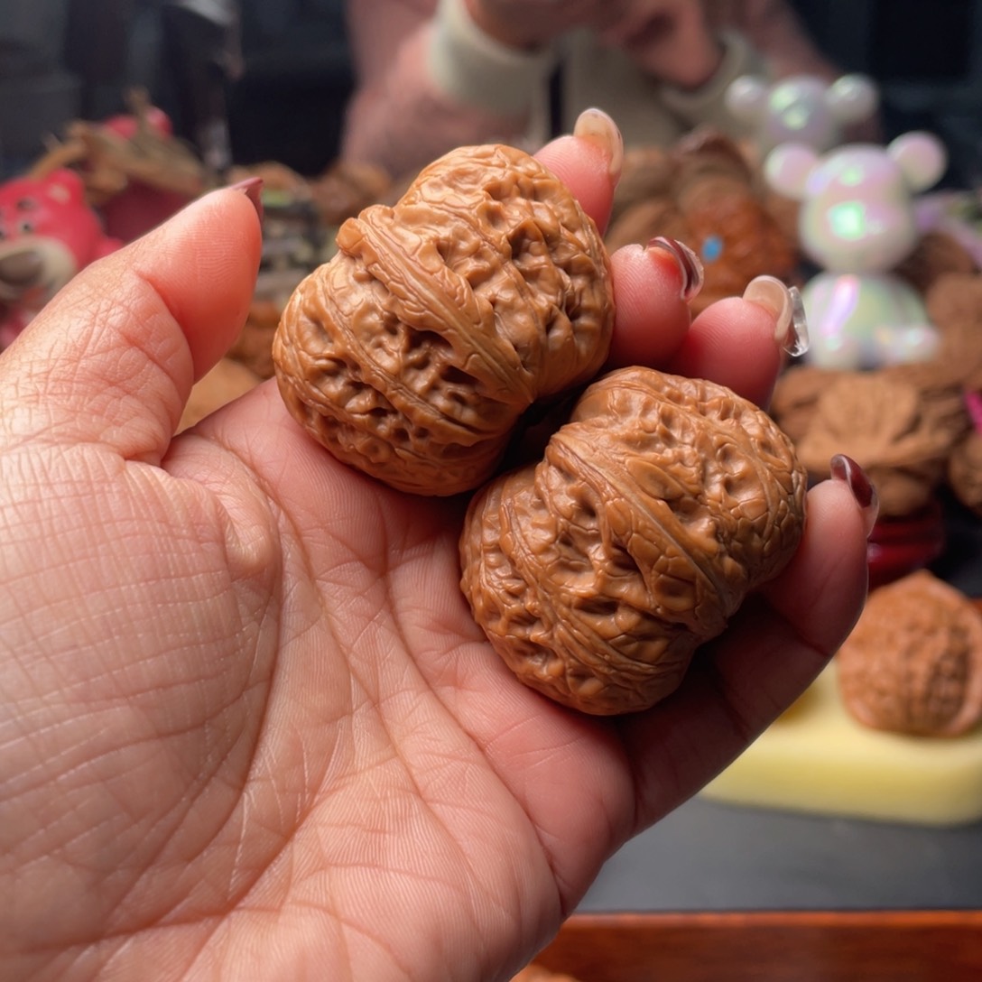 【闪购商品】文玩核桃把件望*楼元宝