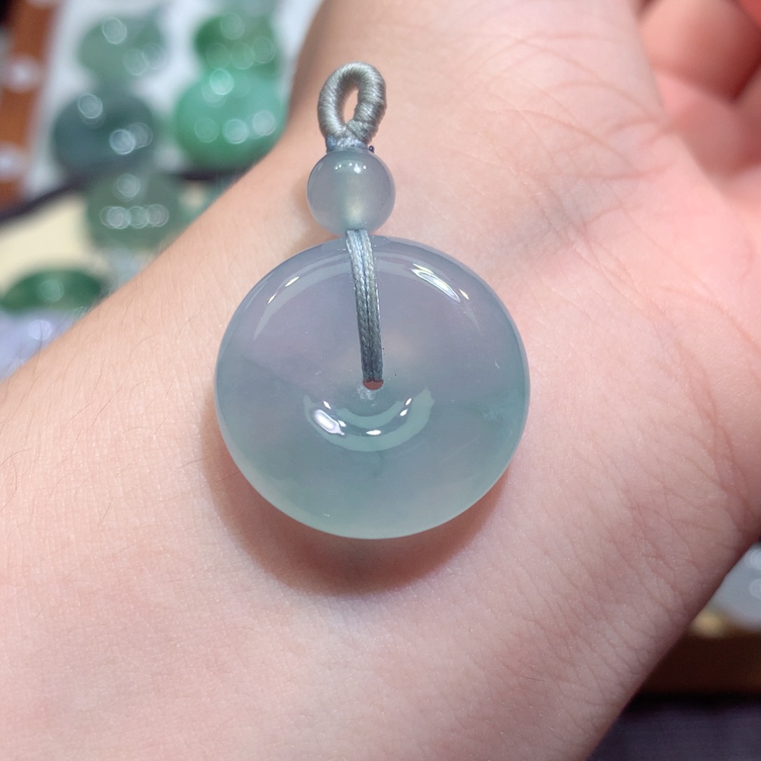 翡翠未镶嵌颈饰15