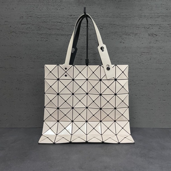 三宅一生/包包/95新/市场价5800/250730zb0025