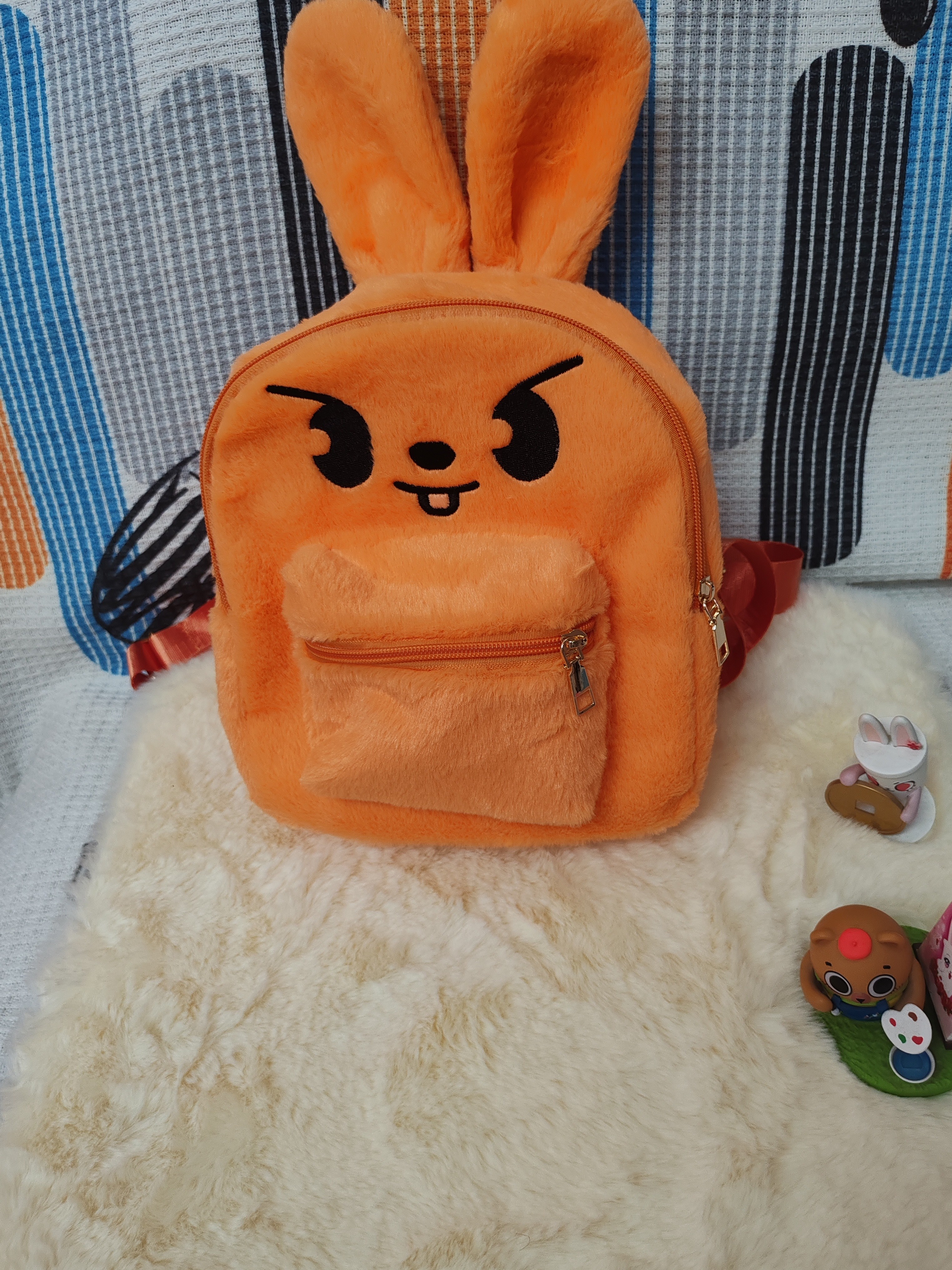 可爱萌兔卡通毛绒绒背包百搭时尚刺绣大眼睛兔兔背包冬季新款包包
