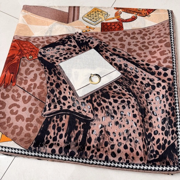 丝纡 中古衣帽间 双面色提花丝毛中方巾围巾135cm