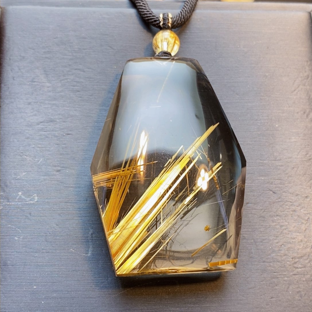 颈饰未镶嵌发晶天然茶体全净体黄钛晶无事牌