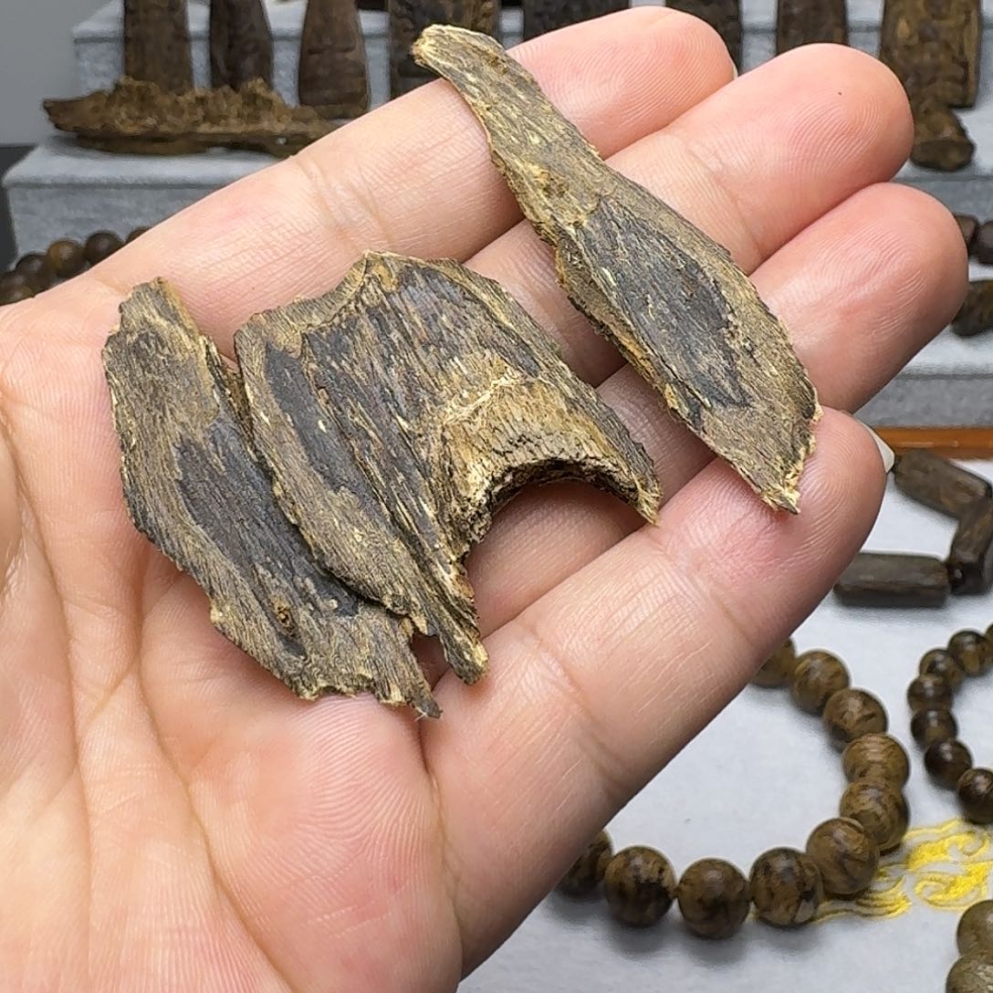 沉香沉香碎屑虎斑棋2.7克