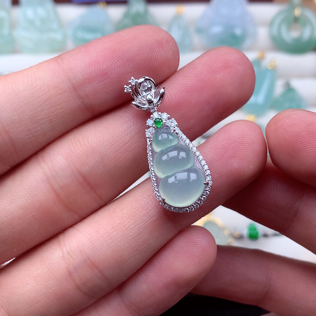 翡翠18K金镶嵌吊坠(不含链)