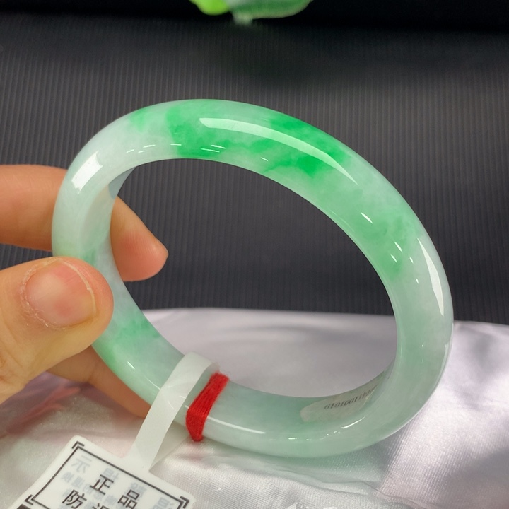 翡翠手镯未镶嵌贵妃57