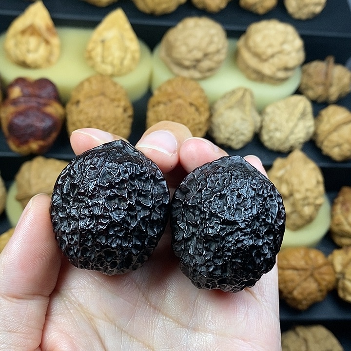 文玩核桃吊坠山河钟40