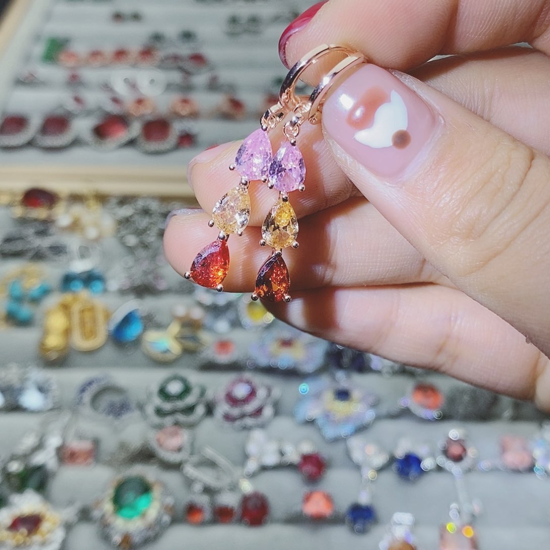 【闪购商品】托帕石耳饰银S925镶嵌