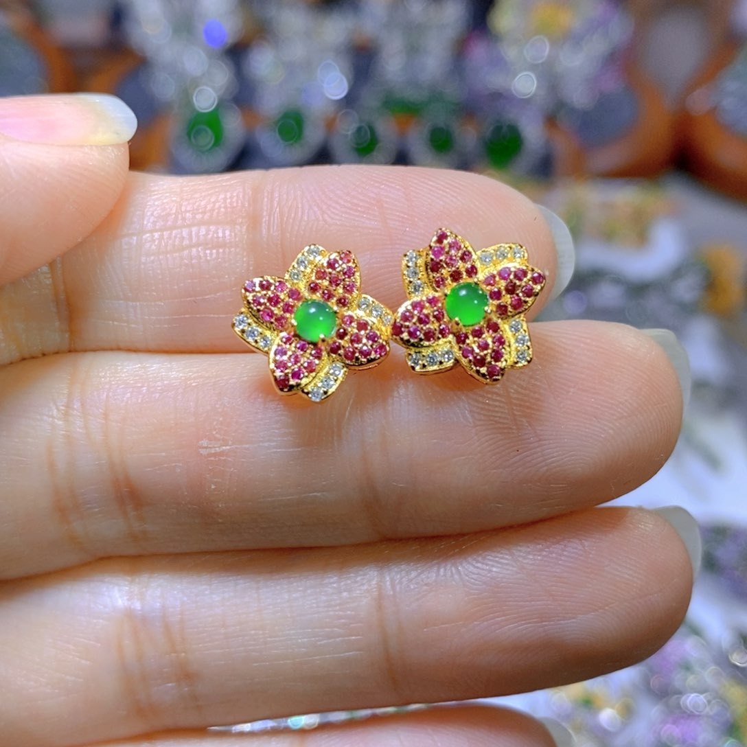 翡翠颈饰银S925镶嵌天然翡翠