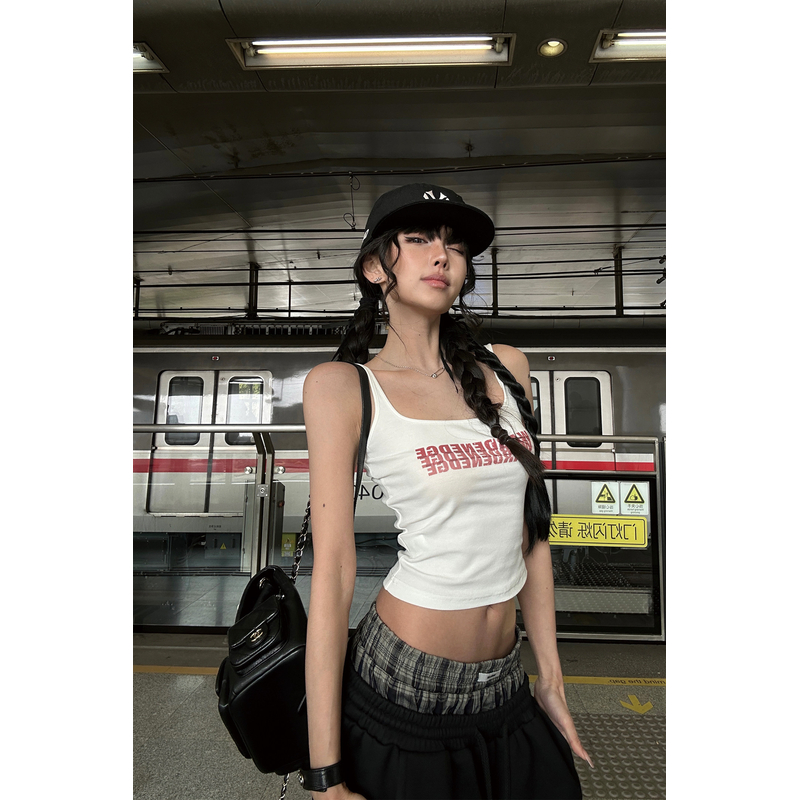 韩好甜WARDEN EDGE霓虹重影 白色印花背心女外穿短款露脐吊带上衣