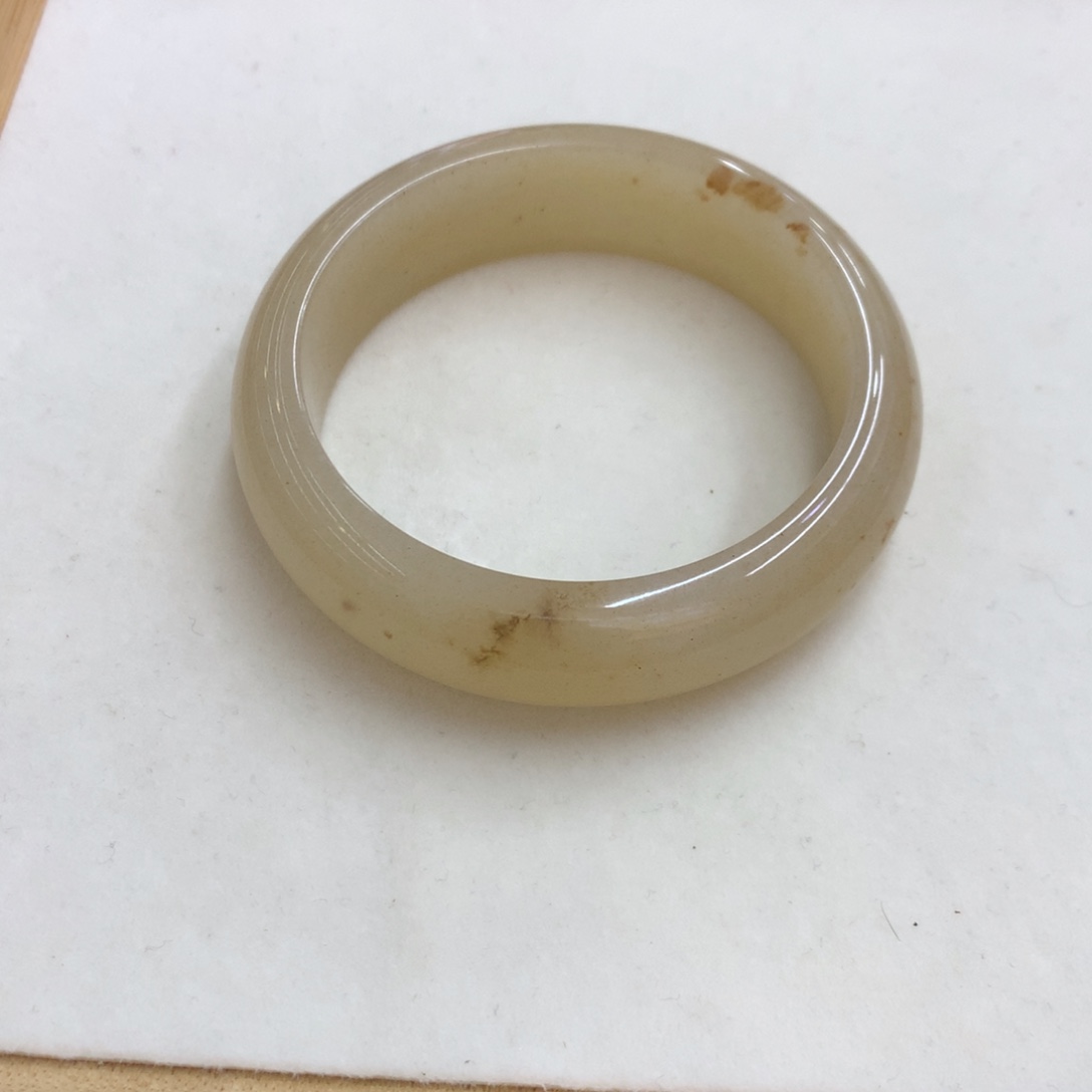 石英质玉未镶嵌手镯