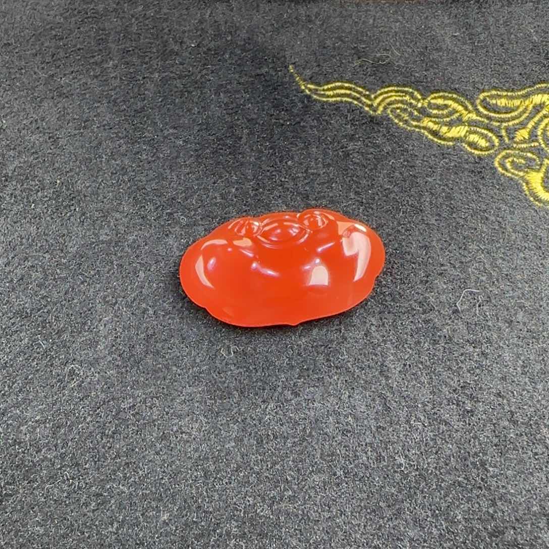 南红玛瑙福利款大黑洞水红如意锁吊坠未镶嵌