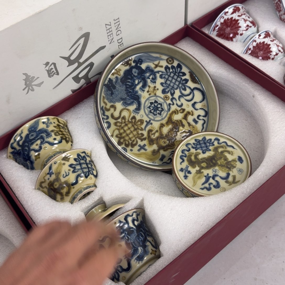 摆件陶釉里金狮子五件套