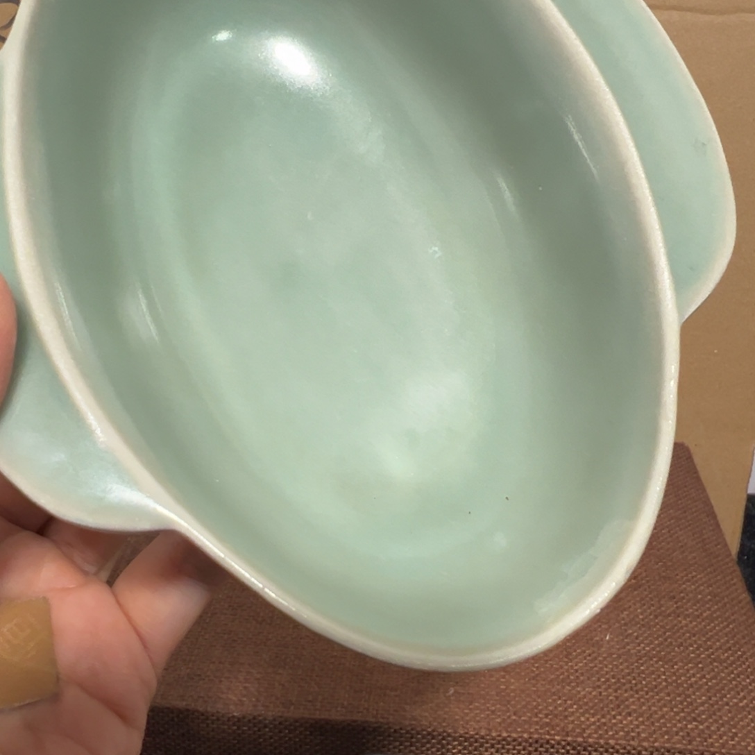 陶摆件空心的玻璃墙体是在