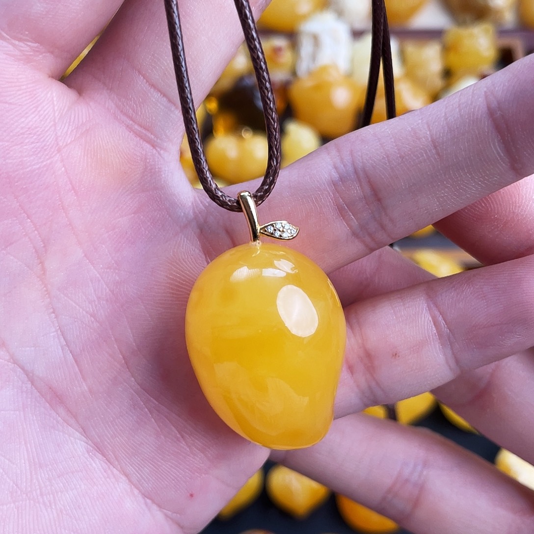 琥珀未镶嵌珠宝奇石