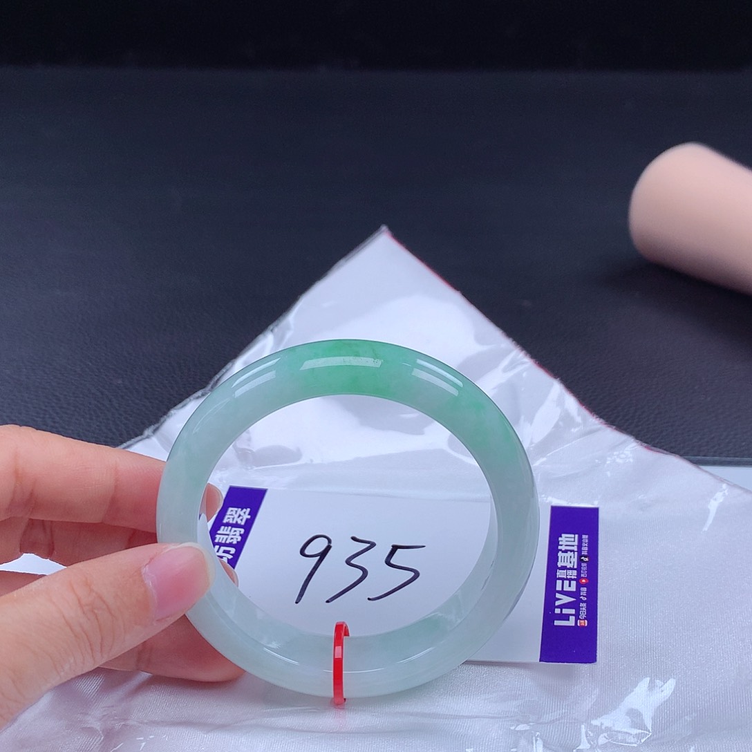 翡翠手镯未镶嵌手镯001230