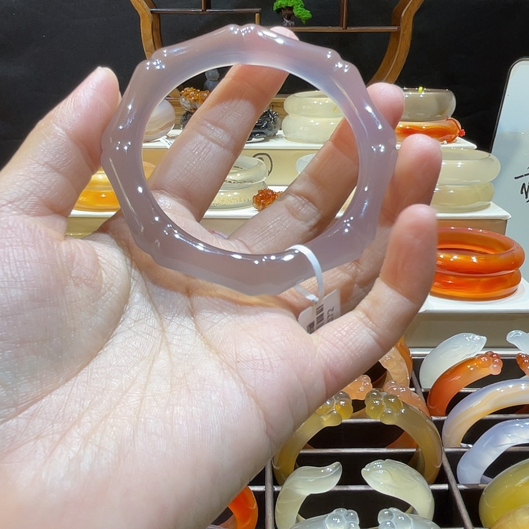 喝***奶玛瑙/玉髓未镶嵌手镯