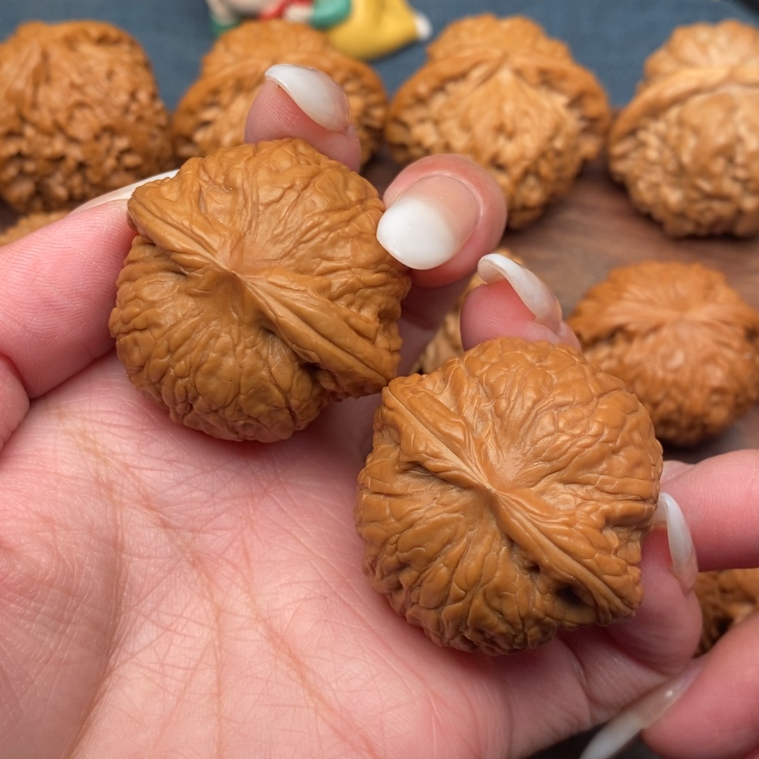 文玩核桃把件李****.全品乾隆磨39