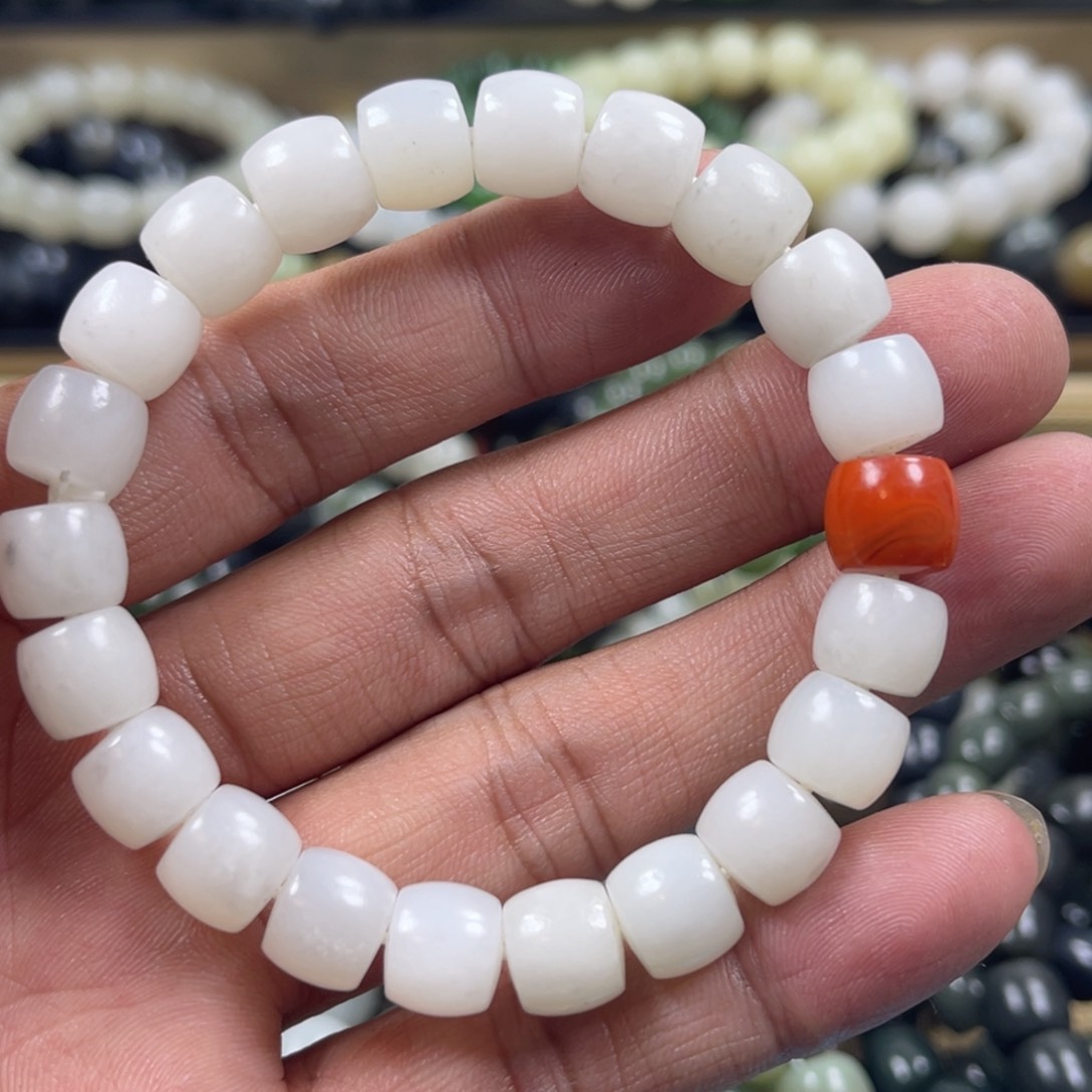 和田玉手串未镶嵌