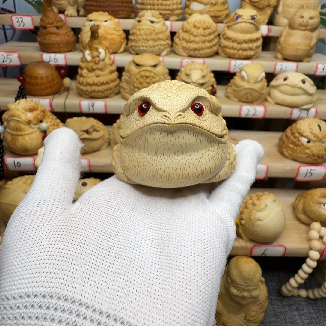 润***1竹手工竹根雕手把件鹰蟾