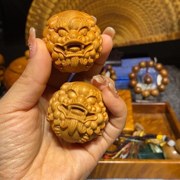 柏木（崖柏）手把件