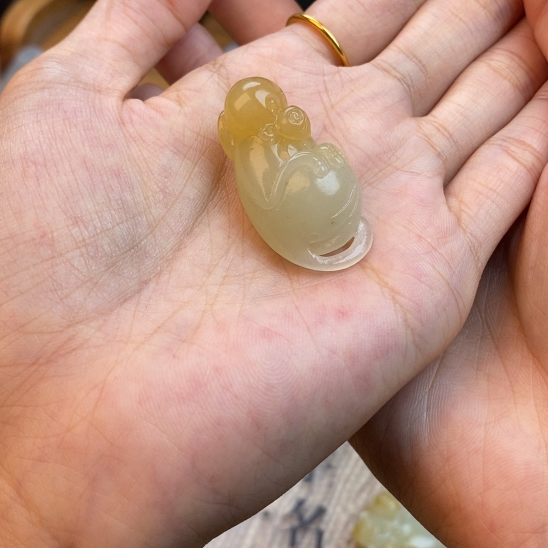 安***妮和田玉（糖玉）未镶嵌颈饰