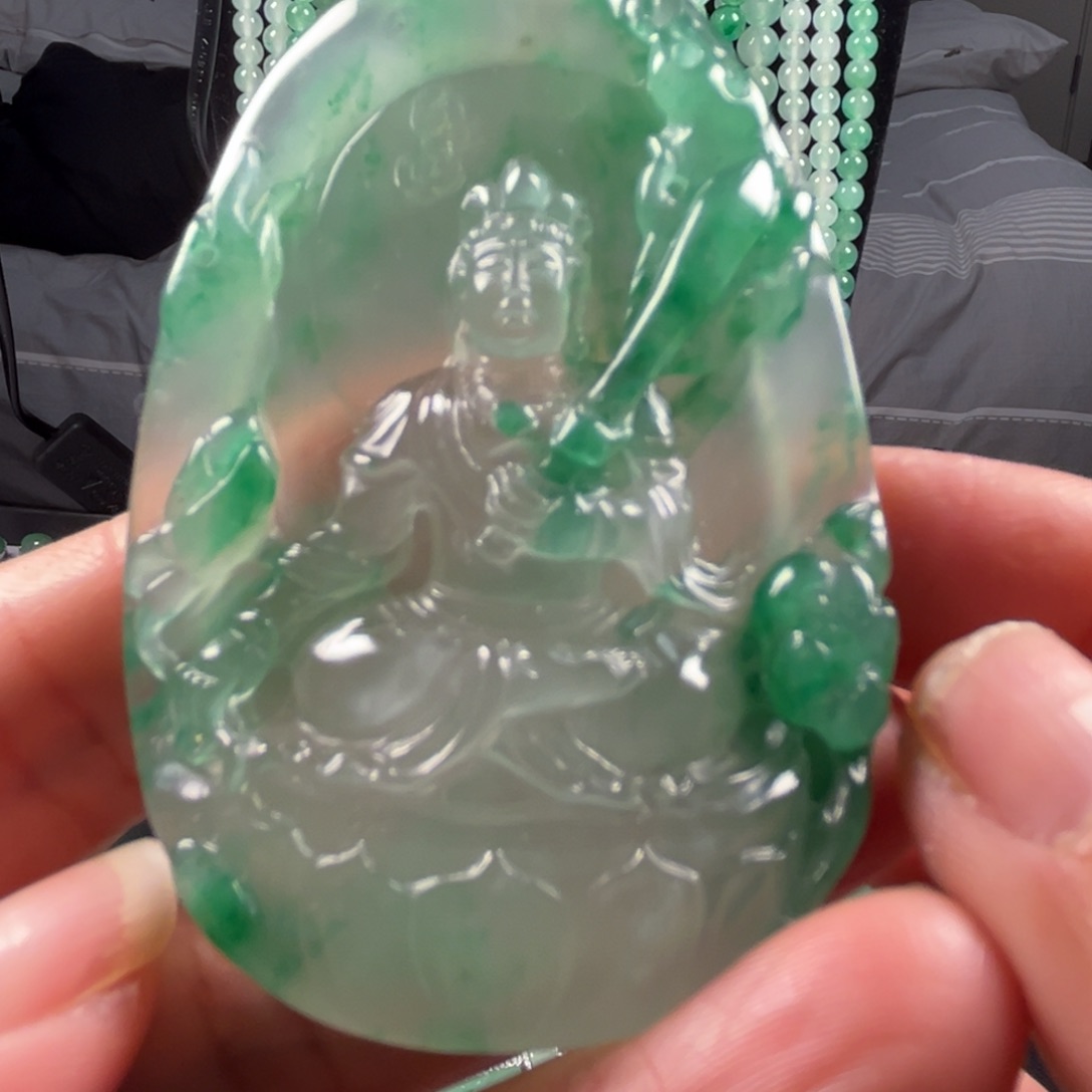 石英质玉吊坠(不含链)合金