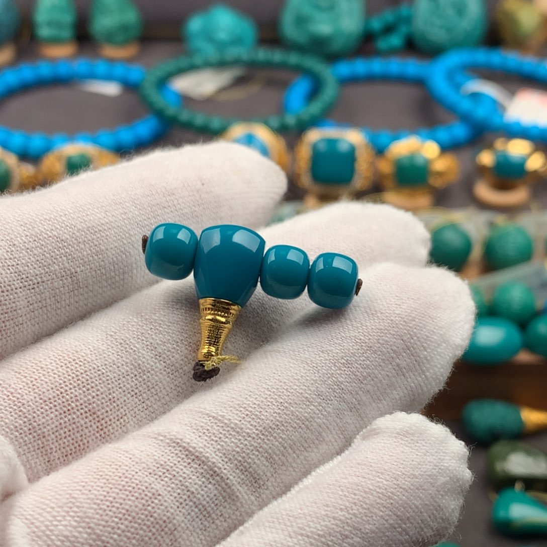 绿松石18K金镶嵌绿松石