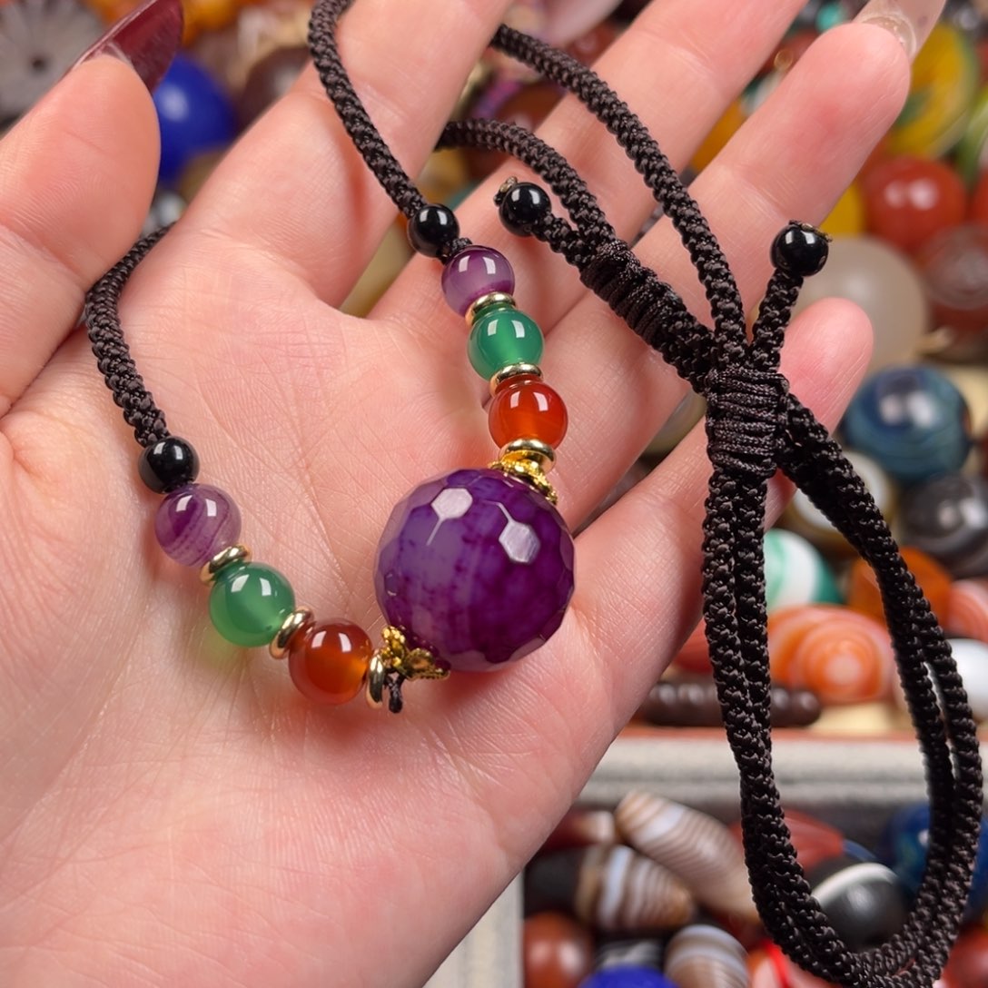 玛瑙/玉髓颈饰未镶嵌