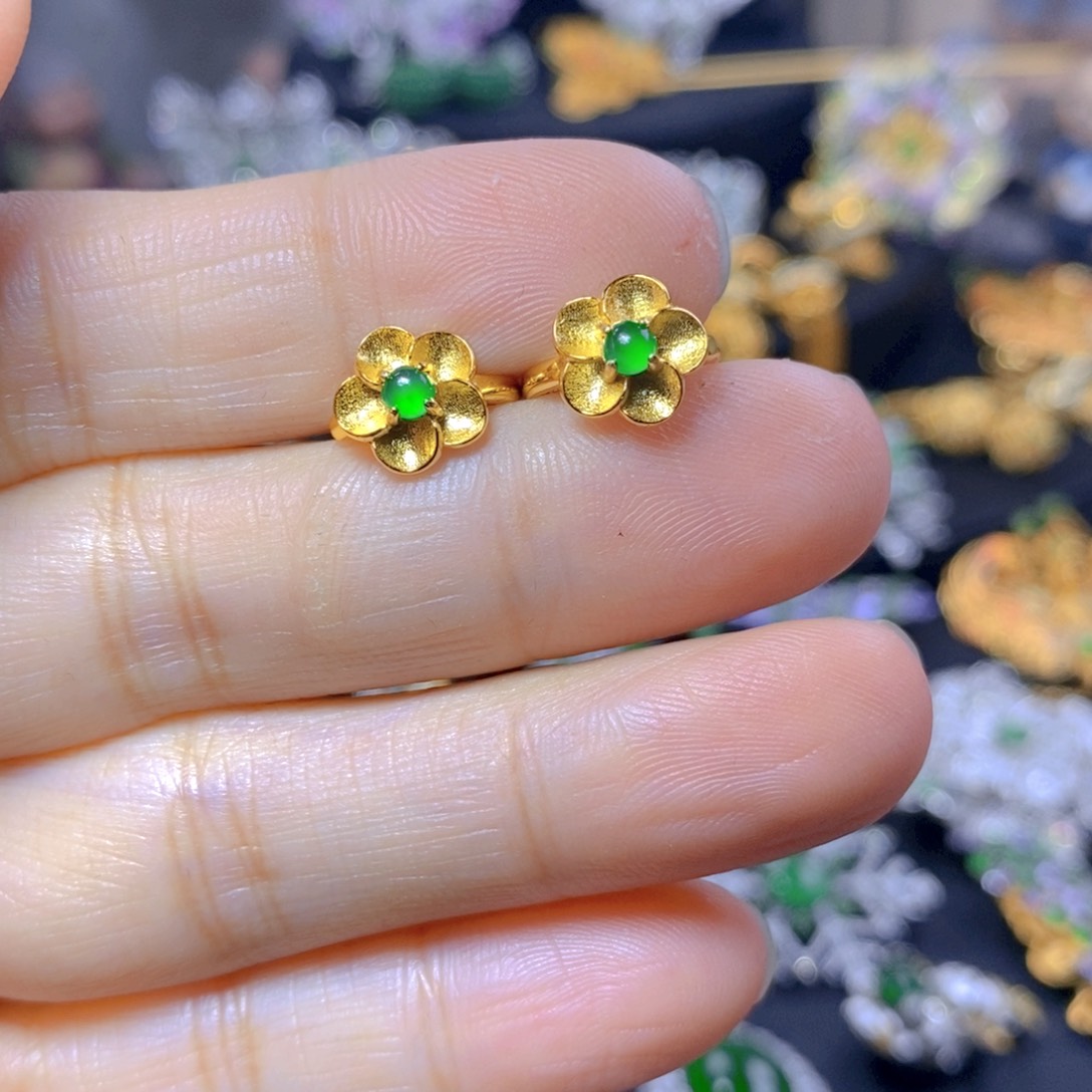 翡翠耳钉银S925镶嵌天然翡翠