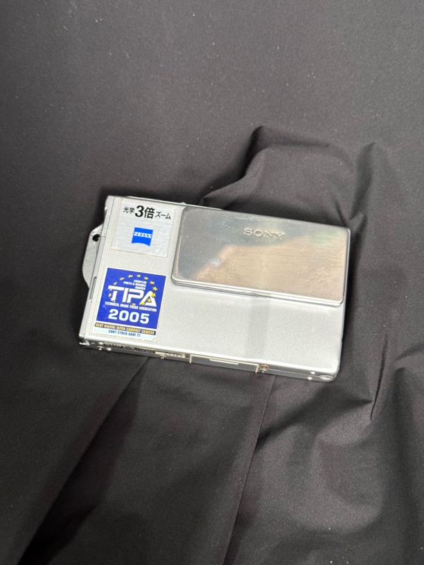 9新 Sony/索尼 t7 银色 日版没中文 滑盖开关 复古ccd数码相机