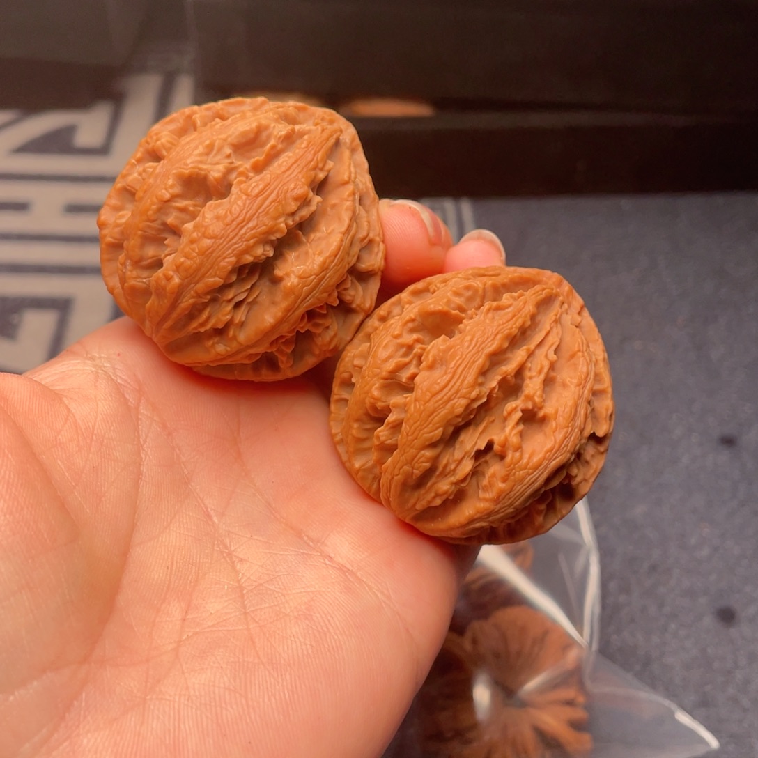 文玩核桃把件秦岭核桃