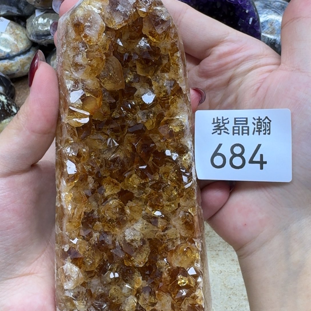 钮***”未镶嵌大型摆件（非配饰）水晶