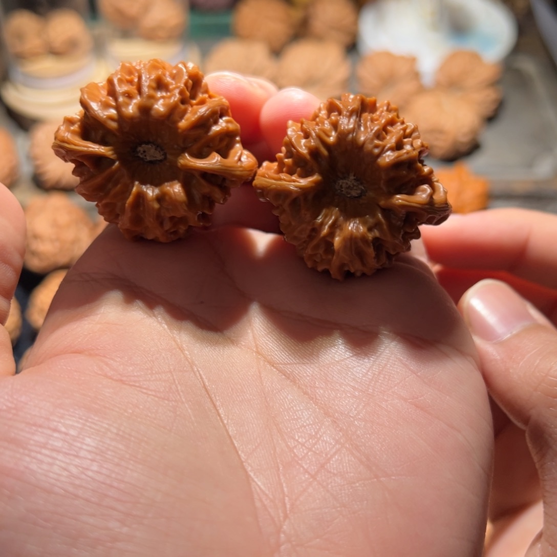 40 陨石深坑凹底龙门涧