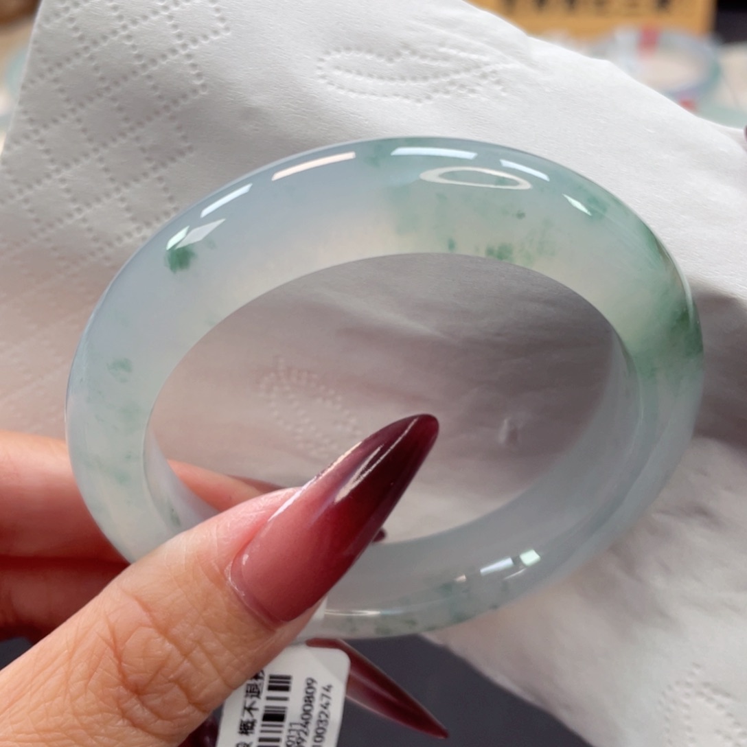 未镶嵌手镯翡翠57号52.5果冻白飘绿花清新脱俗