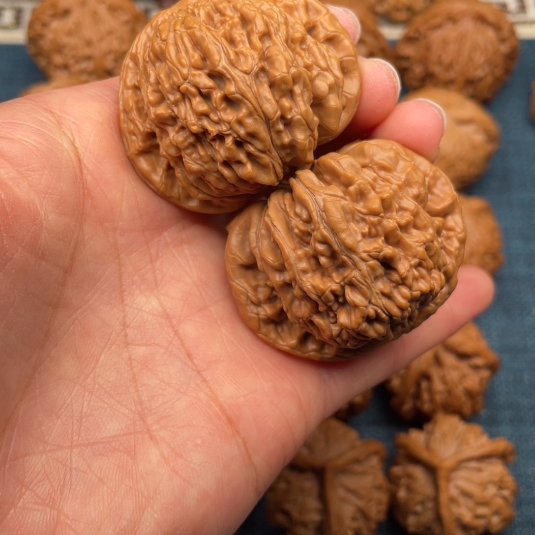 文玩核桃把件45平谷楼