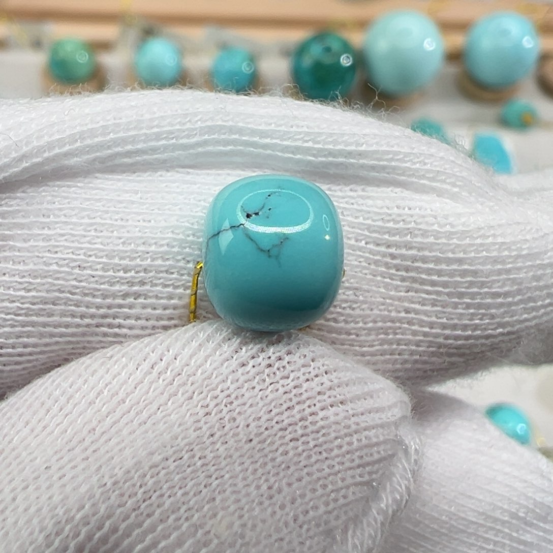 绿松石配饰未镶嵌