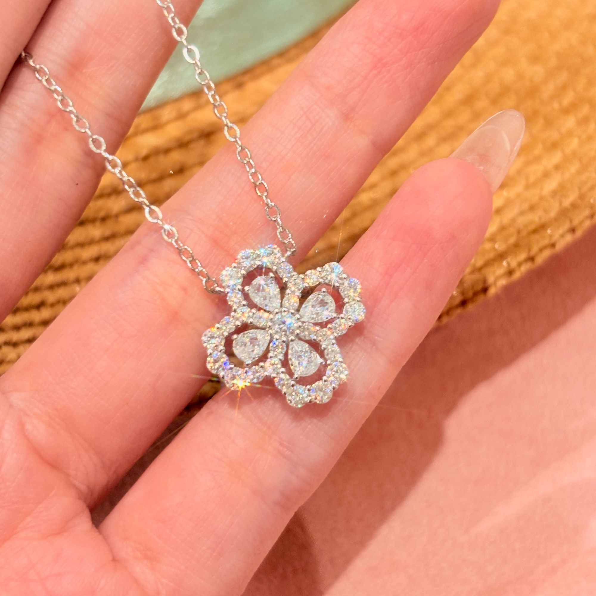 坠链均925银莫桑石 美娜【5周年】百搭四叶花海项链小众简约满钻