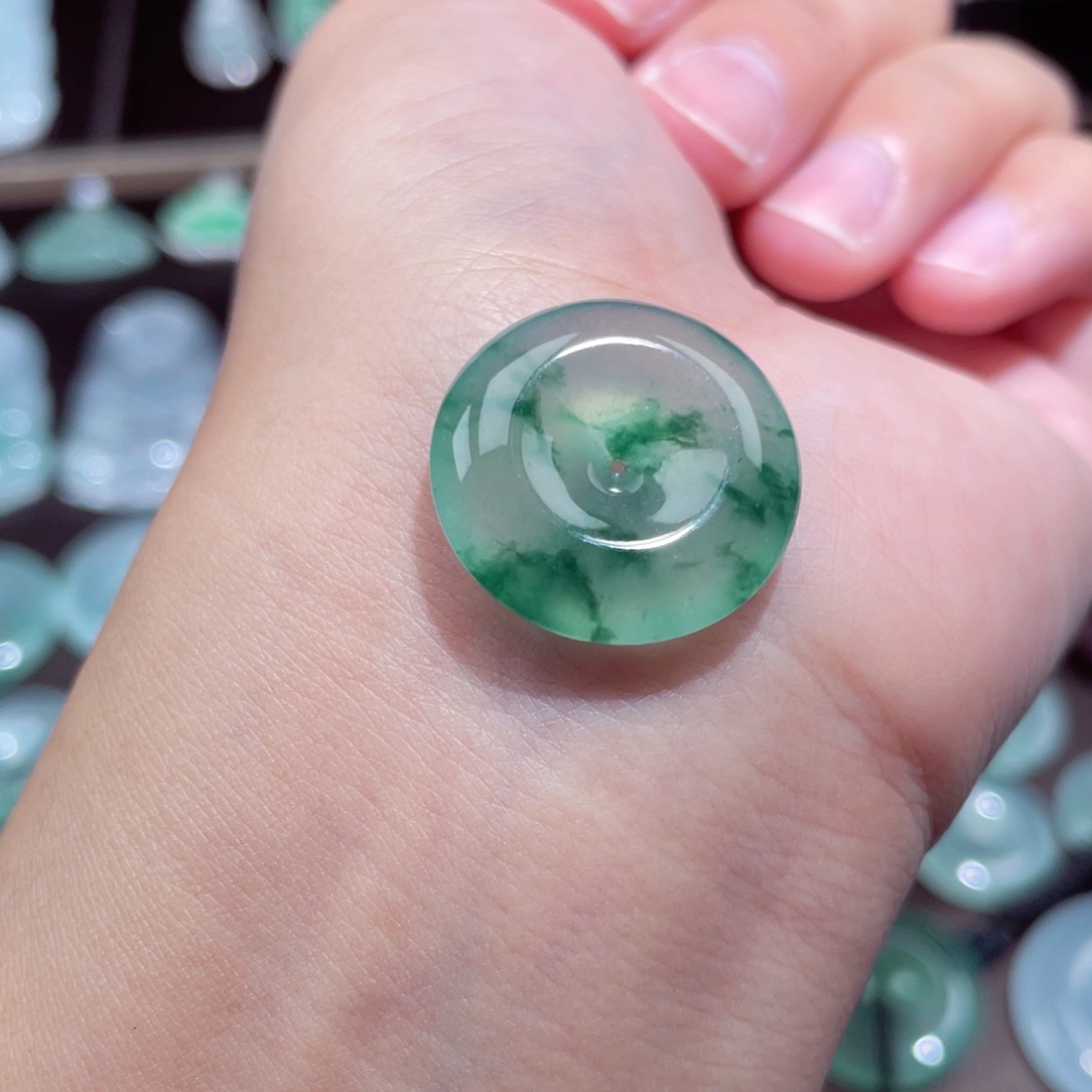 颈饰未镶嵌翡翠扣子