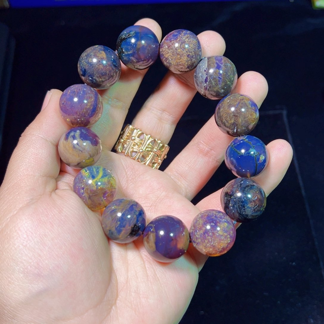 琥珀裸石未镶嵌琥珀