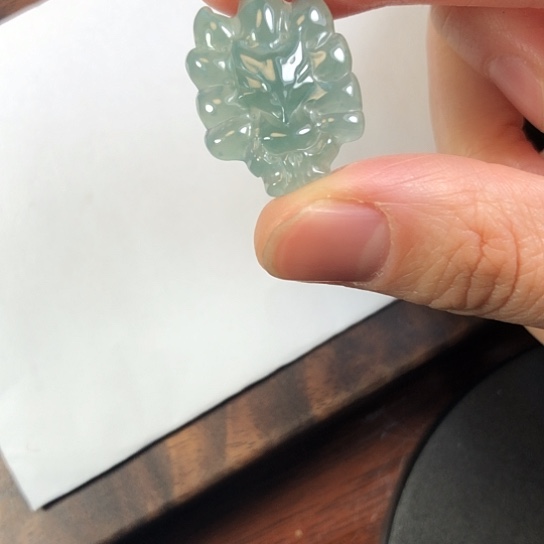 翡翠未镶嵌颈饰缅甸A货，每天下午1点半开播