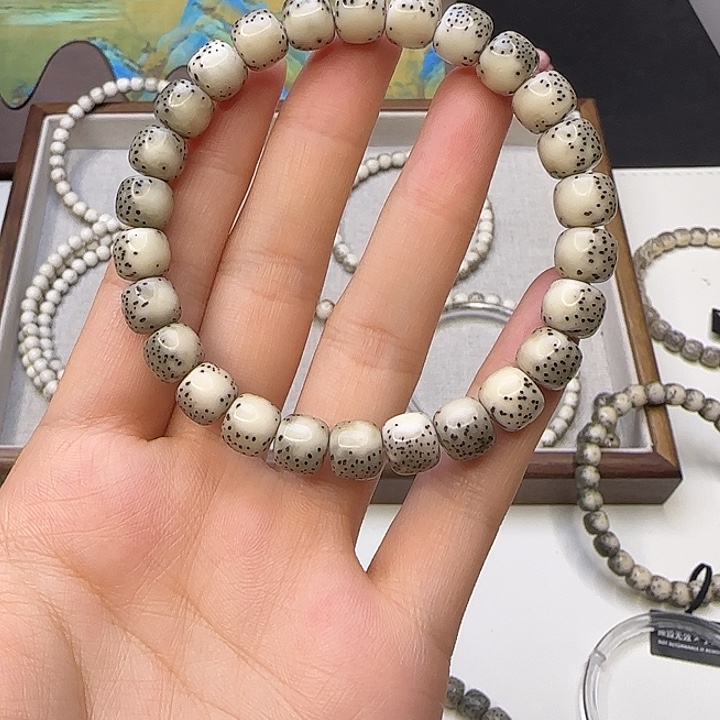 #***8星月菩提手串石玉河豚9×8