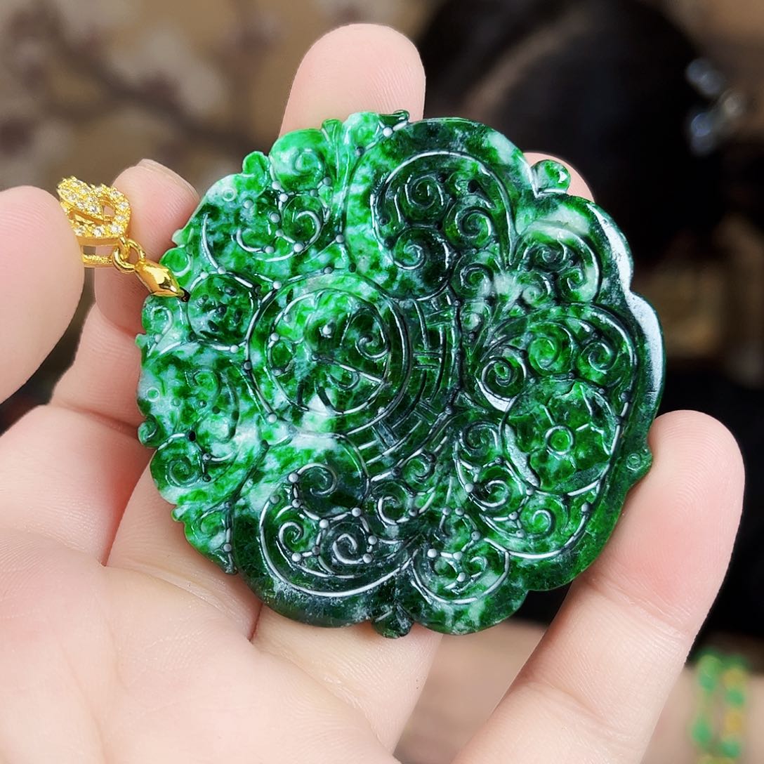 翡翠未镶嵌颈饰吊坠