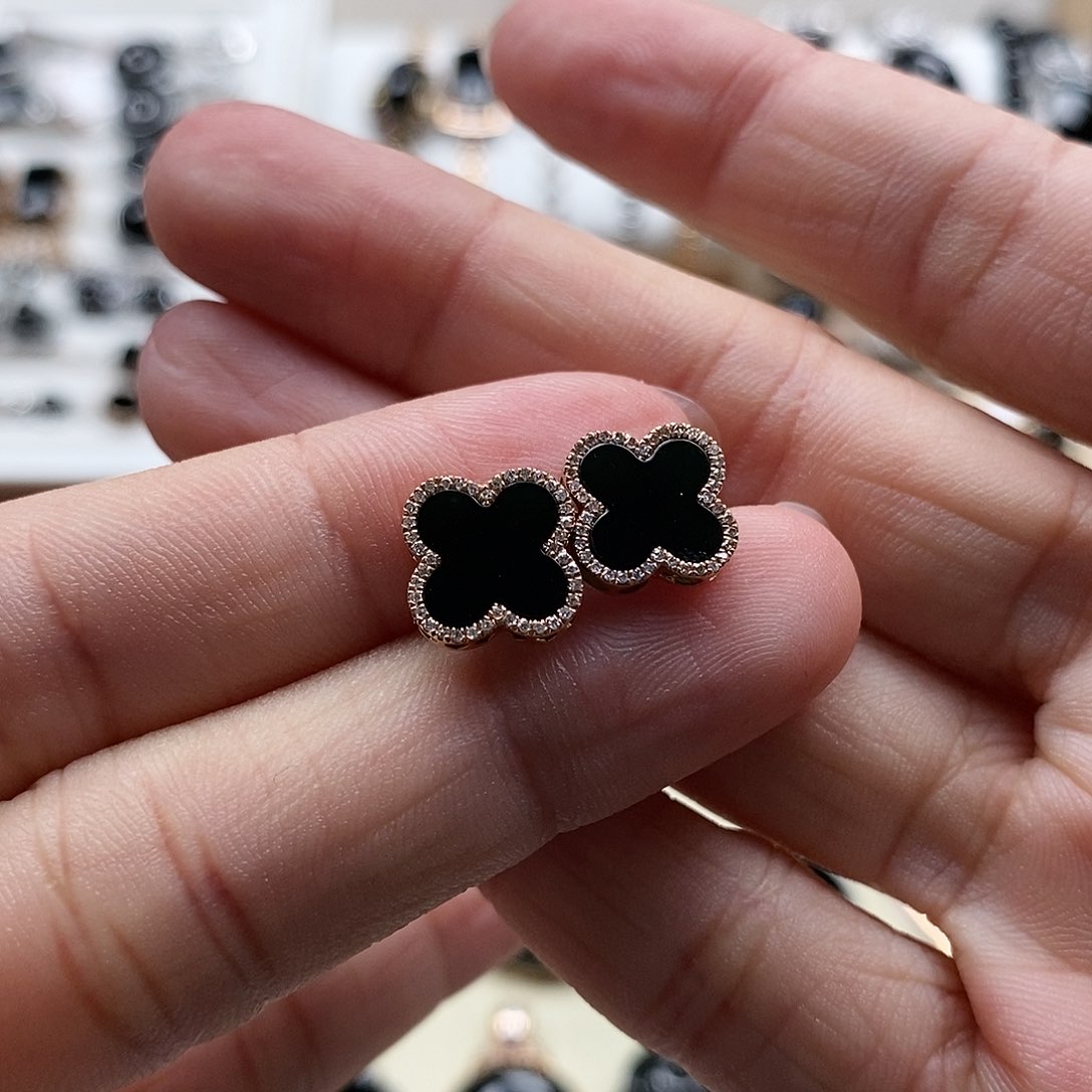 翡翠18K金镶嵌耳饰墨翠