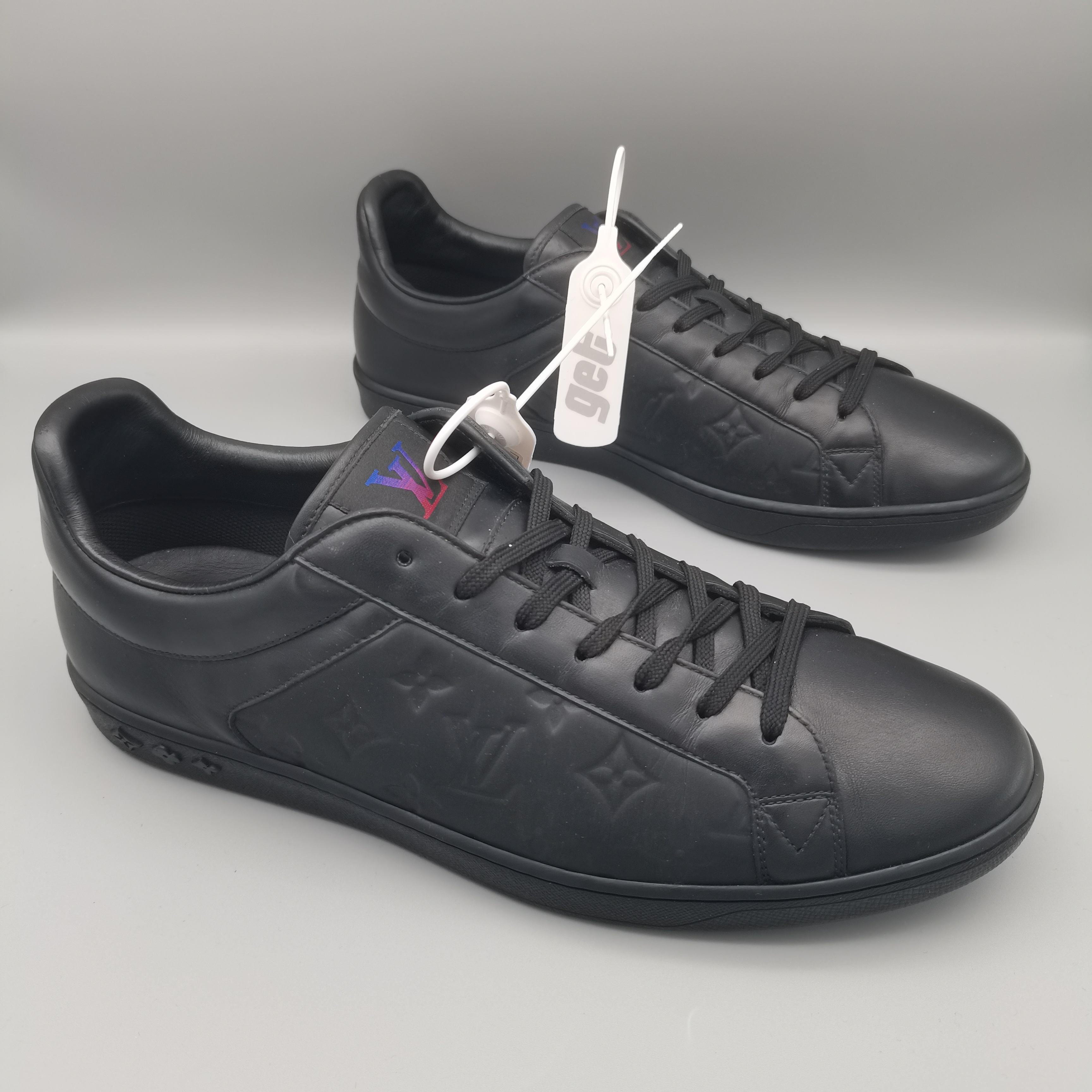 99新 LouisVuitton/路易威登 经典满印压花镭射板鞋44码VS0023