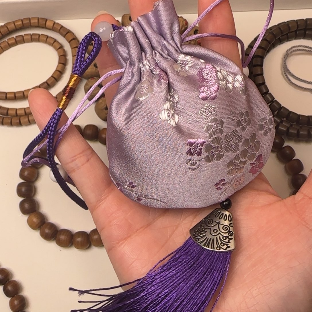 花梨木类其他香包